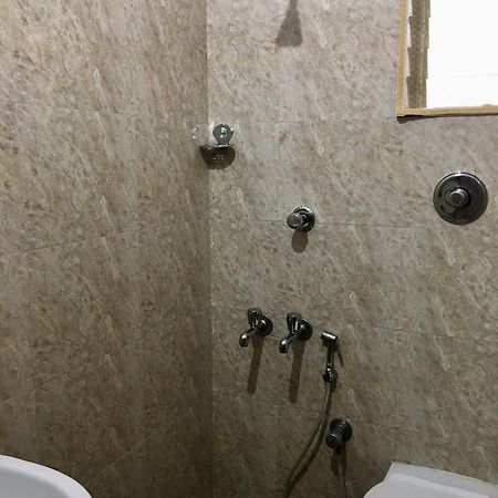 Hotel Subashini International Ченай Екстериор снимка